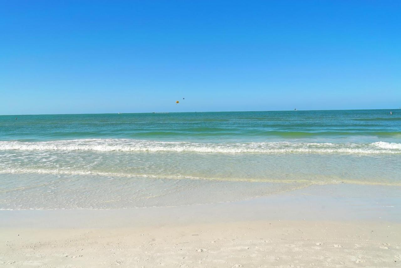 Modern & Fresh - Less Than 3 Miles To The Beach! Sarasota megye Kültér fotó